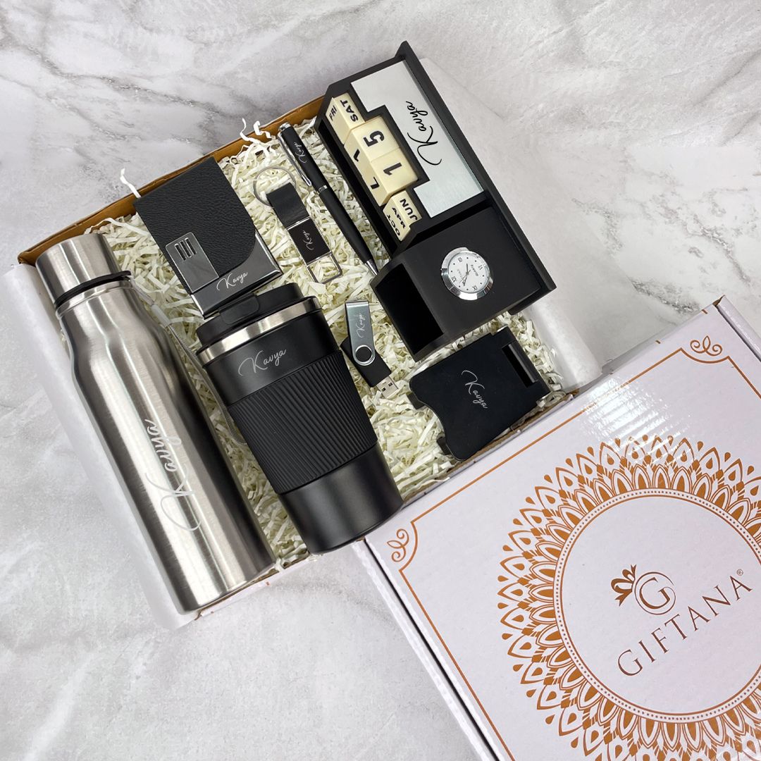 bottle-desk-tumbler-cardholder-pendrive-keychain-pen-stand Corporate Gift Set