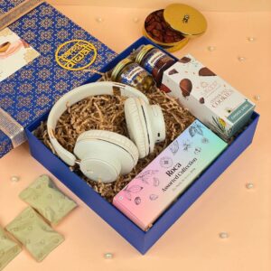 Festive Tech Gift Hampers - Bluetooth Headphones & Chocolates 8 Festive Tech Gift Hampers Bluetooth Headphones Chocolates 3