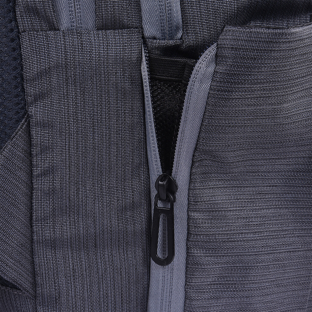 LINEAR Classic Laptop Backpack5 LINEAR Classic Laptop Backpack5