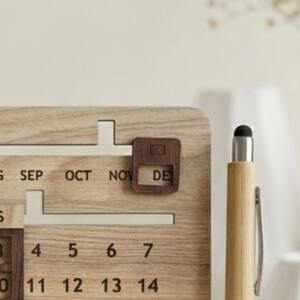 Wooden Calendar Desk Stand with Pen Set 3