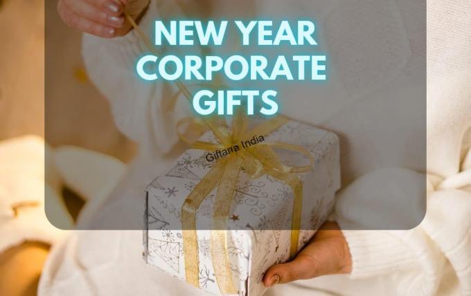 New Year Corporate Gifts - GiftanaIndia